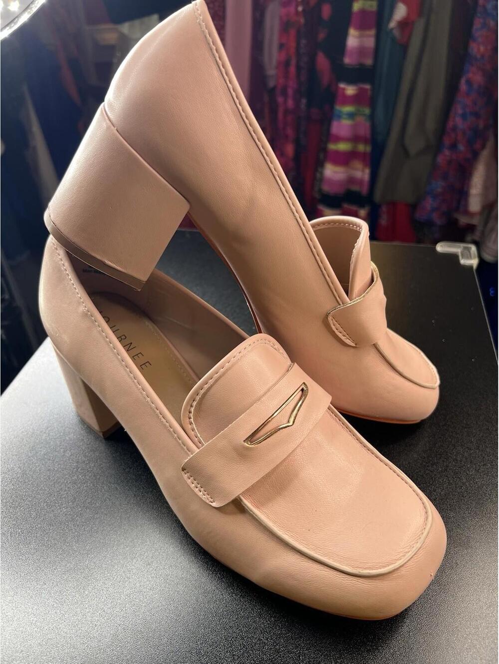 Journee Collection Women's Blush Tru Comfor  Liyla Low Block Heel Loafer Size 11